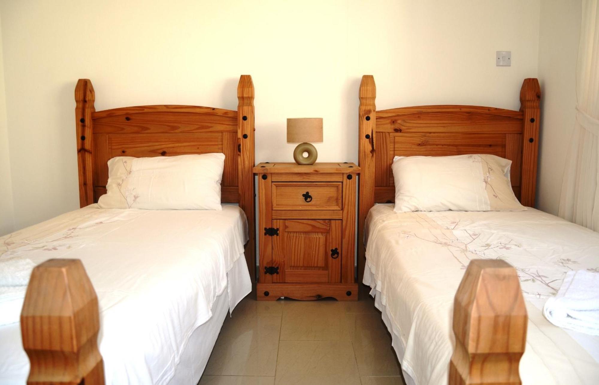 Top Floor, 2 Bedroom Apartment Vanessa D204, Free Wifi, Village View Peyia Bagian luar foto